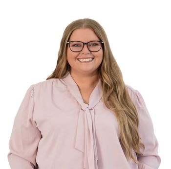 Portrait of Stephanie Lloyd, Director of Education & Growth.